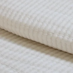 Vancouver King Coverlet, Cream^Be Home Fashion