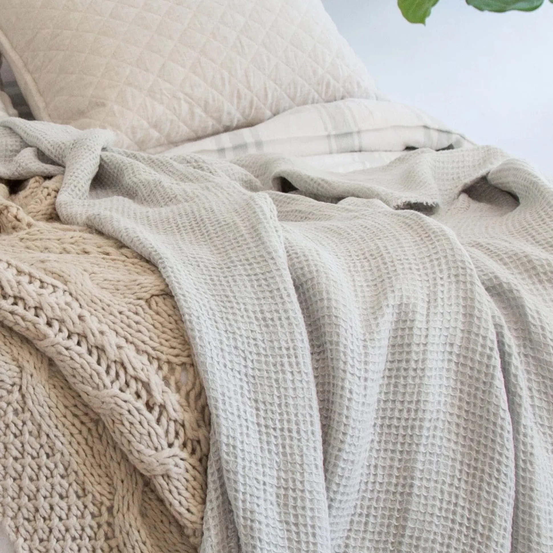 Venice Oversized Waffle Throw, Taupe^Be Home Flash Sale